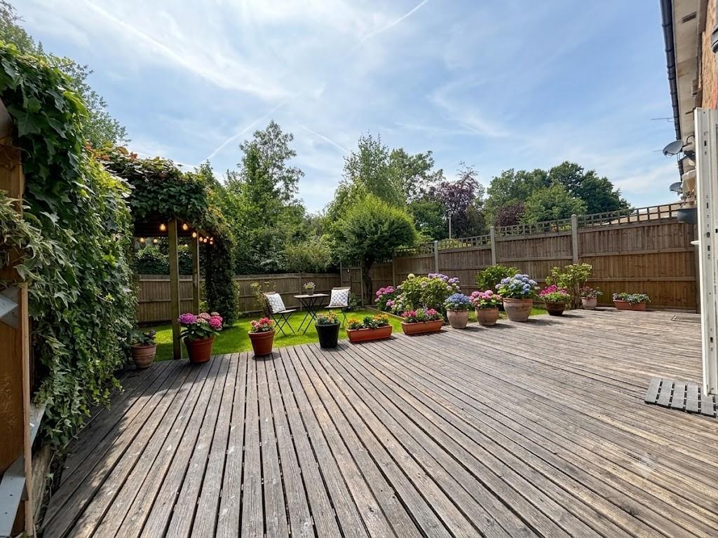 Colenso Drive, Mill Hill, NW7, London